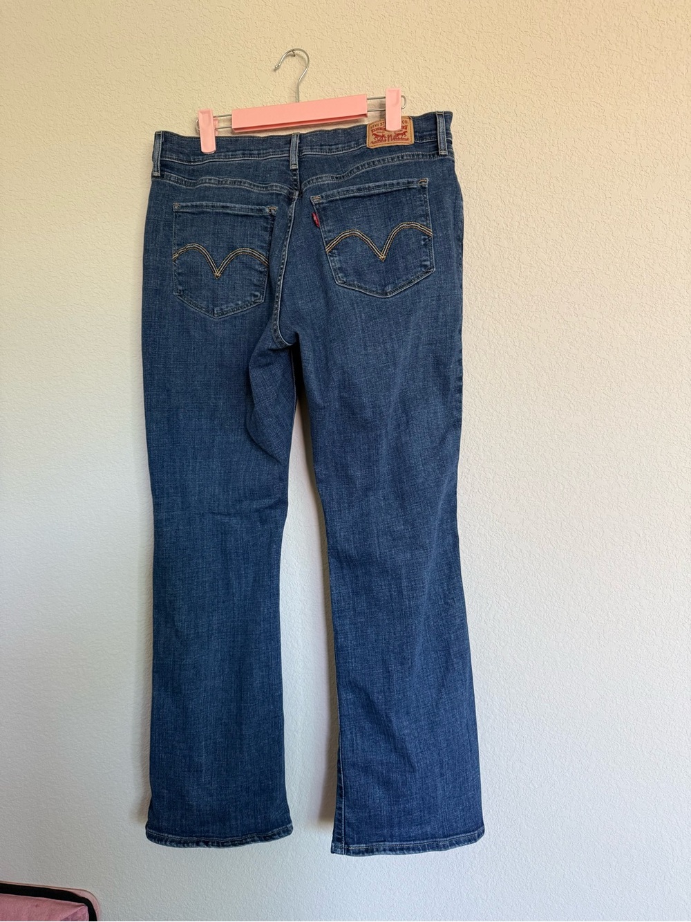 Levi's Women's Dark Blue Straight Leg Jeans - Picture 5 of 9